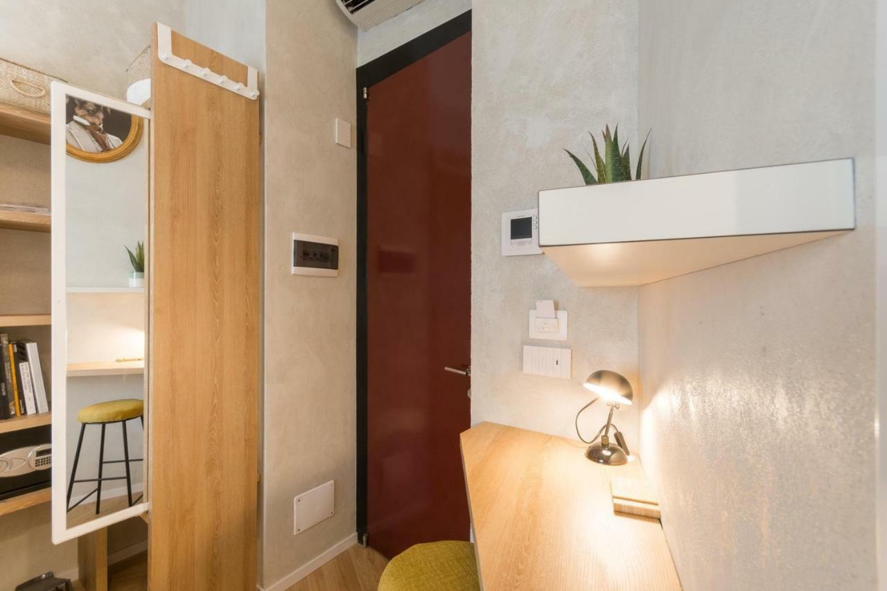 Duomo Deluxe Room Милан Экстерьер фото