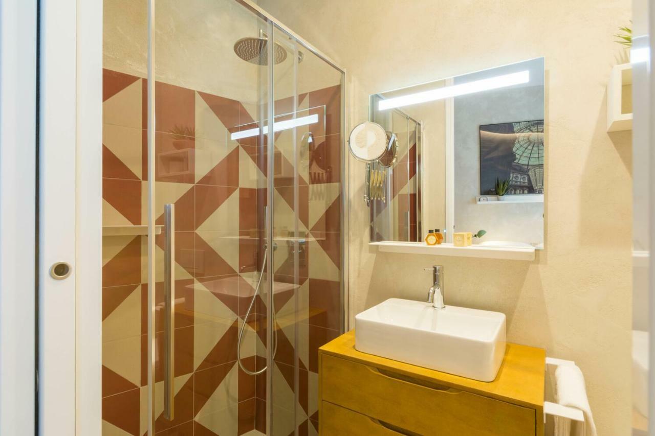 Duomo Deluxe Room Милан Экстерьер фото