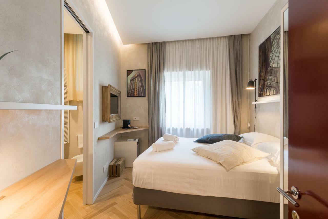 Duomo Deluxe Room Милан Экстерьер фото